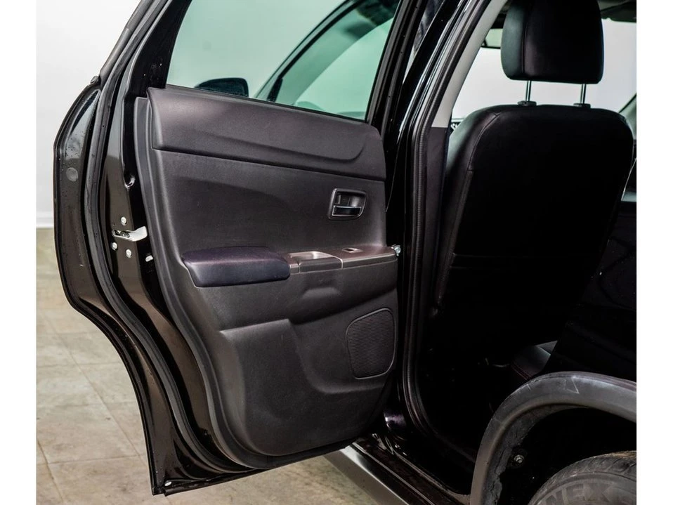 2024 Mitsubishi Outlander - Image 12 of 19