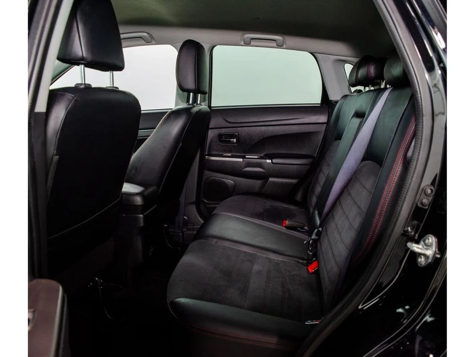 2024 Mitsubishi Outlander - Image 13 of 19