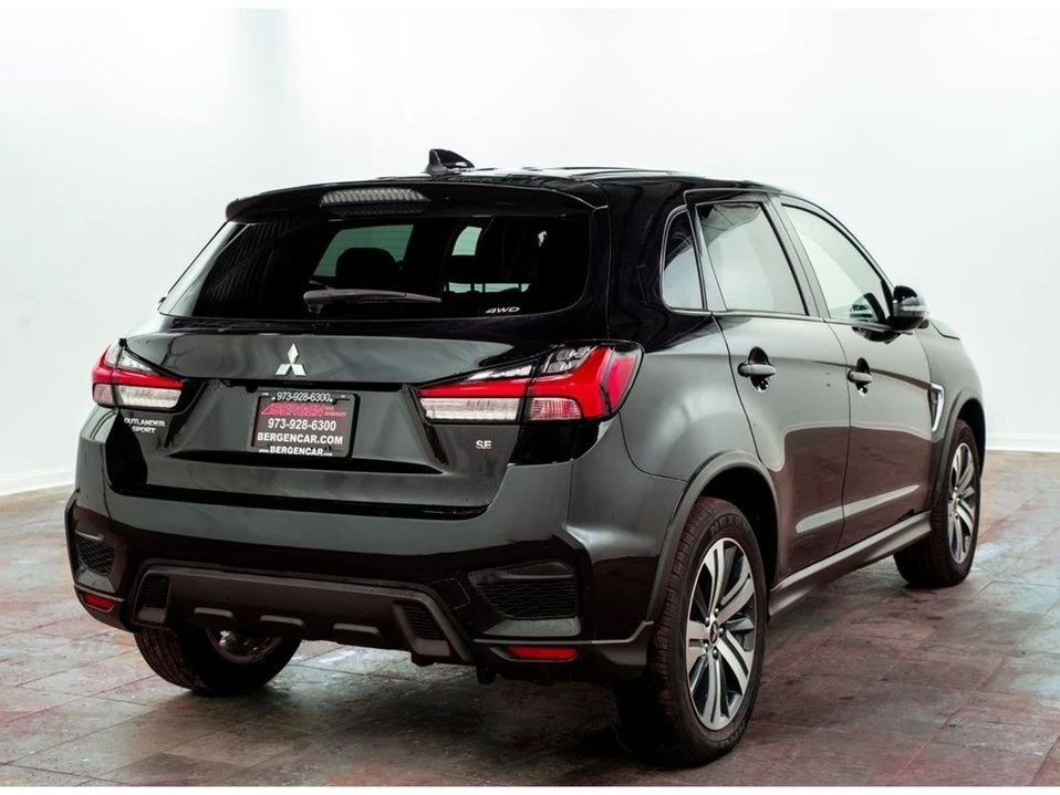2024 Mitsubishi Outlander - Image 15 of 19