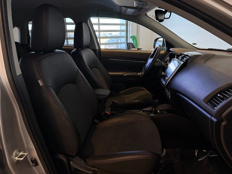 2024 Mitsubishi Outlander - Image 15 of 19