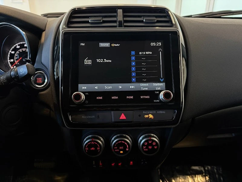 2024 Mitsubishi Outlander - Image 18 of 19