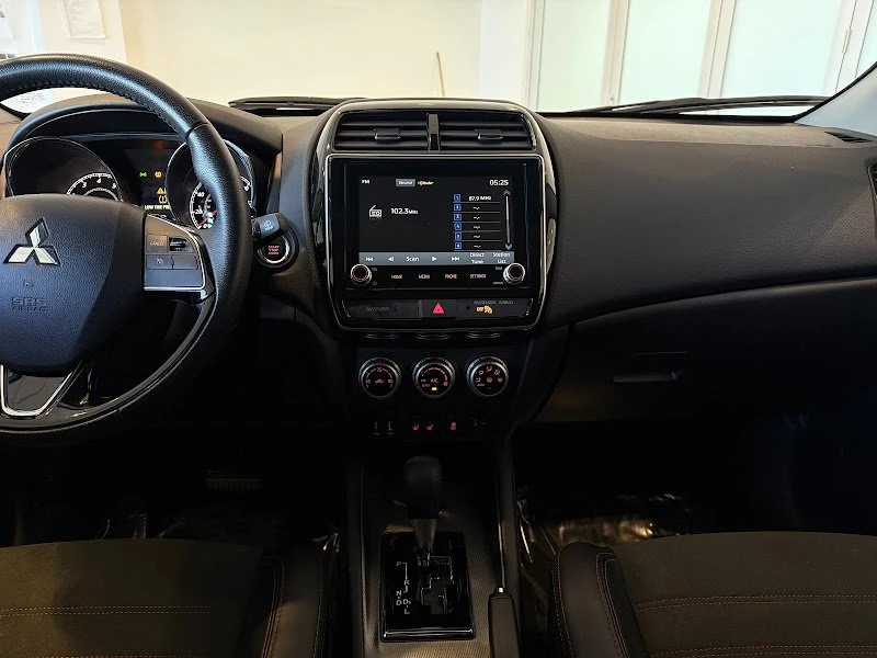 2024 Mitsubishi Outlander - Image 11 of 19