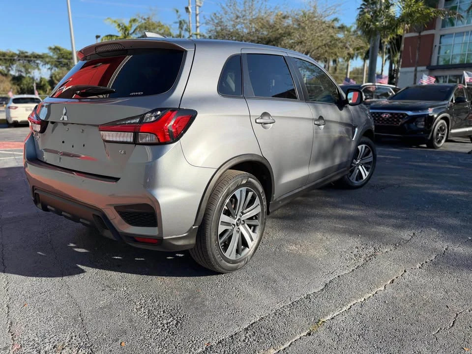 2024 Mitsubishi Outlander - Image 9 of 12