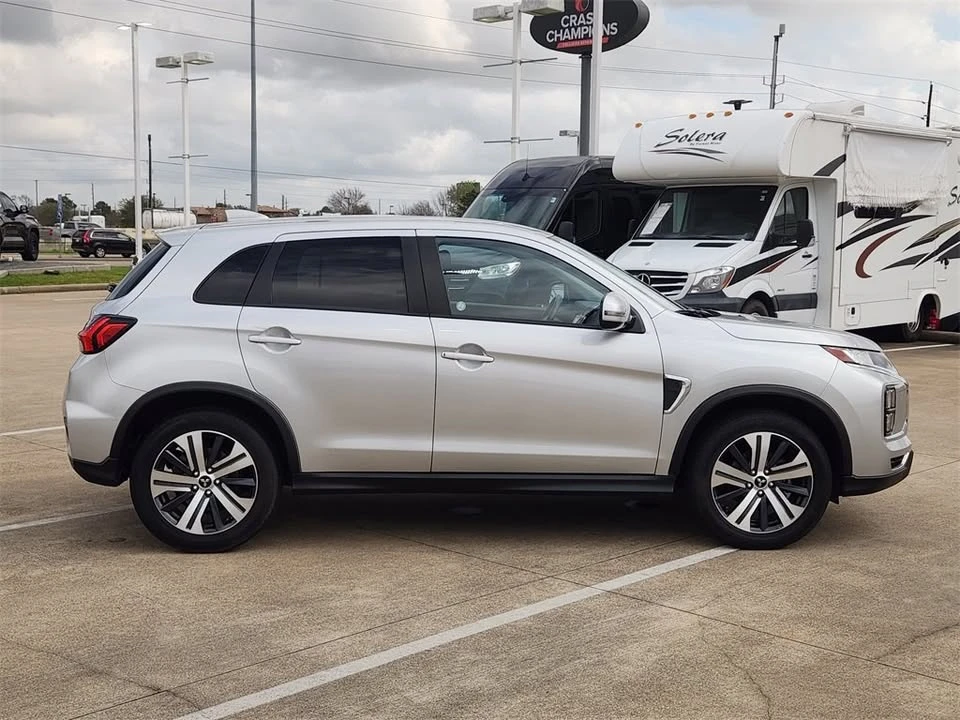 2024 Mitsubishi Outlander - Image 3 of 12