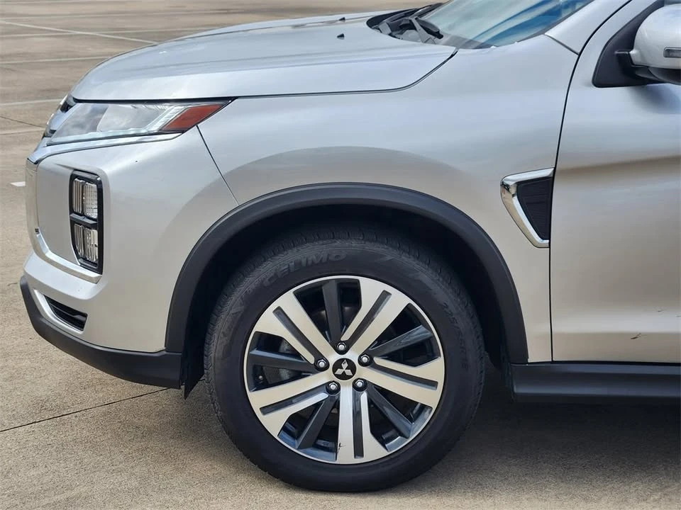 2024 Mitsubishi Outlander - Image 5 of 12