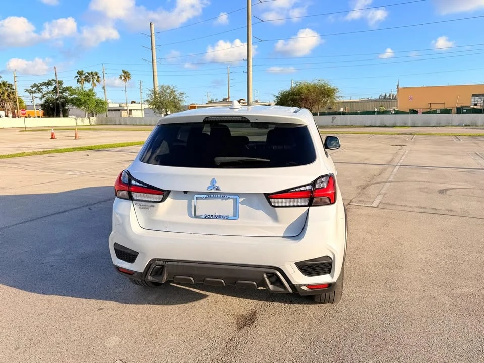 2024 Mitsubishi Outlander - Image 3 of 7