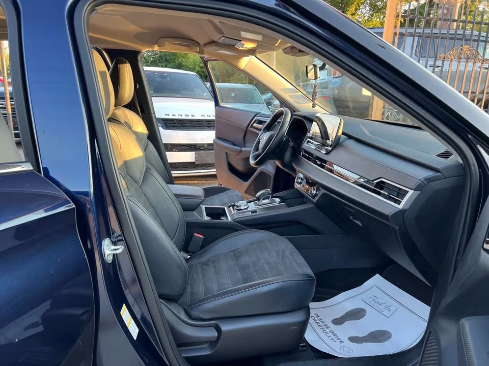 2024 Mitsubishi Outlander - Image 8 of 10