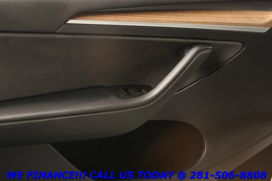 2024 Tesla Model Y - Image 9 of 21