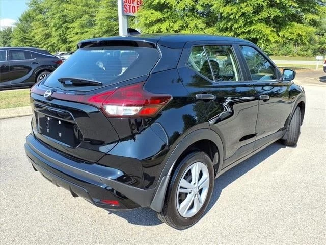 2024 Nissan Kicks - Image 12 of 18