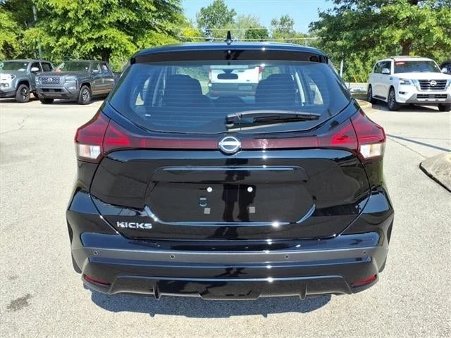 2024 Nissan Kicks - Image 13 of 18