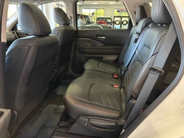 2024 Nissan Pathfinder 5th Gen - Image 7 of 21