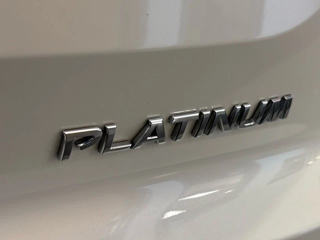 2024 Nissan Pathfinder 5th Gen - Image 15 of 21