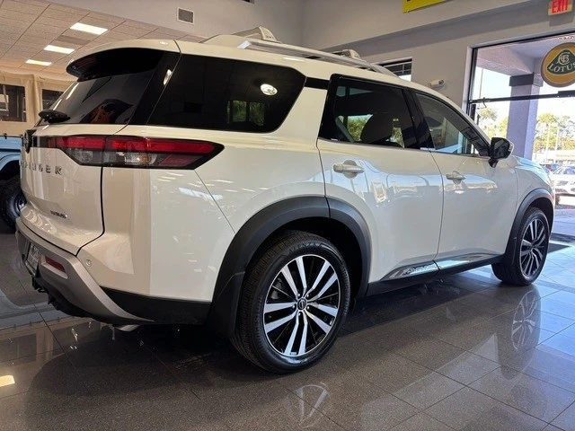 2024 Nissan Pathfinder 5th Gen - Image 18 of 21
