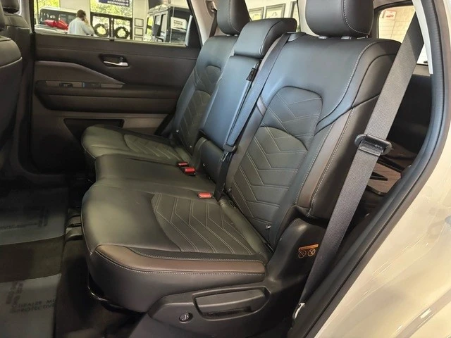 2024 Nissan Pathfinder 5th Gen - Image 8 of 21