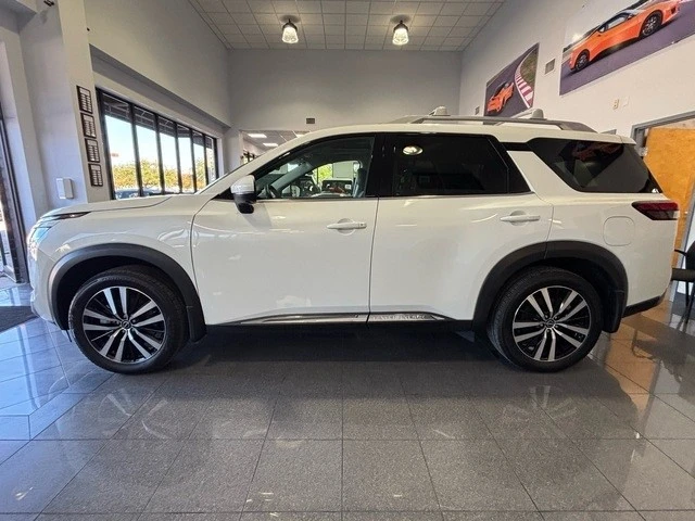 2024 Nissan Pathfinder 5th Gen - Image 2 of 21