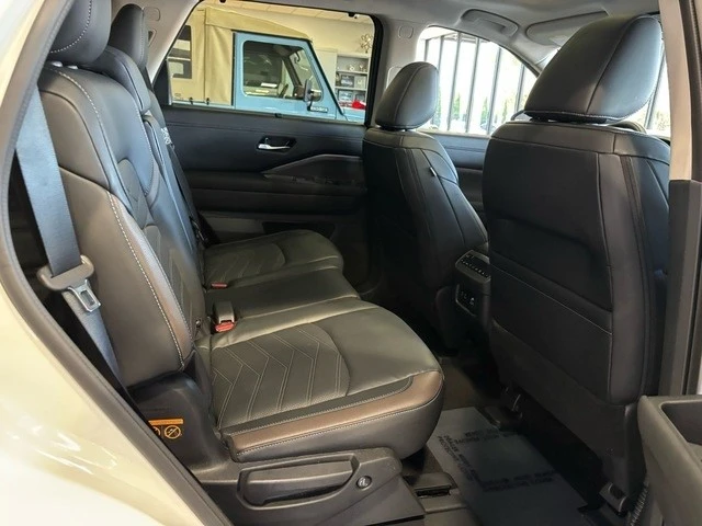 2024 Nissan Pathfinder 5th Gen - Image 21 of 21
