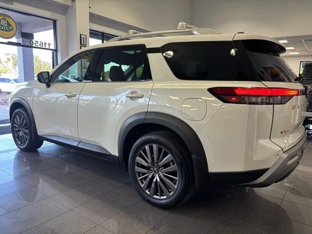 2024 Nissan Pathfinder 5th Gen - Image 3 of 21