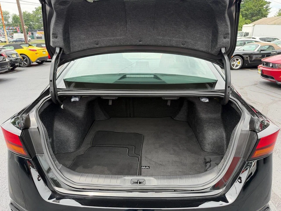 2024 Nissan Altima 6th Gen - Image 24 of 25