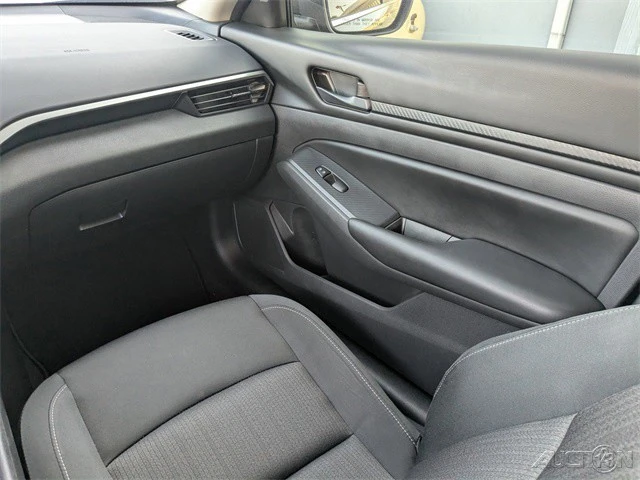2024 Nissan Altima 6th Gen - Image 16 of 21