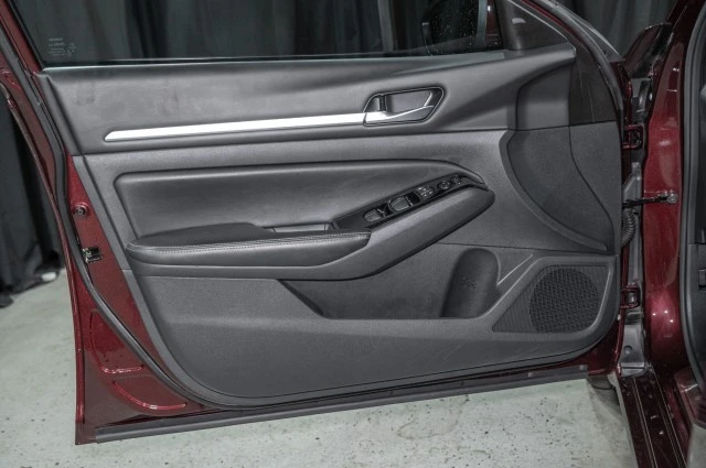 2024 Nissan Altima 6th Gen - Image 9 of 12