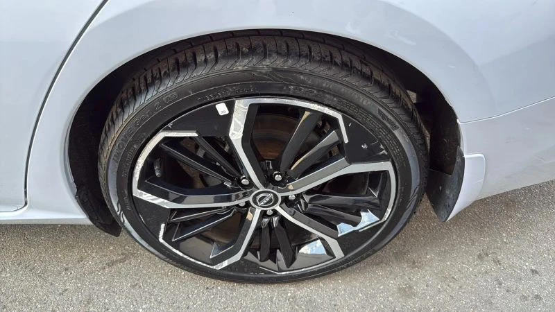2024 Nissan Altima 6th Gen - Image 9 of 12