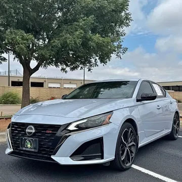 2024 Nissan Altima 2.5 SR Sedan 4D