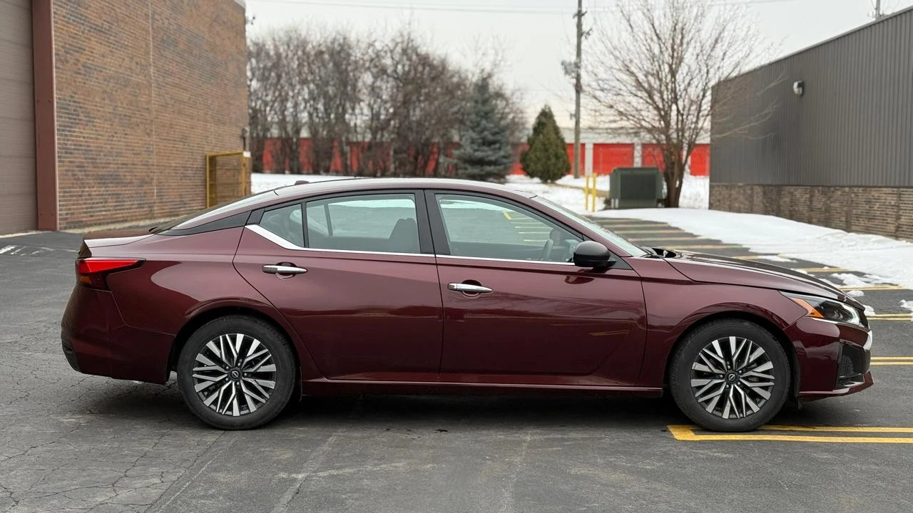 2024 Nissan Altima 6th Gen - Image 8 of 21