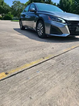 2024 Nissan Altima 2.5 SV Sedan 4D