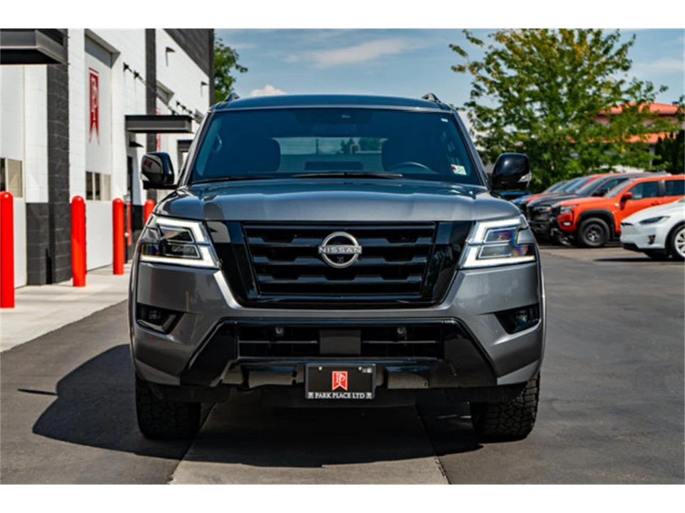 2024 Nissan Armada - Image 15 of 31