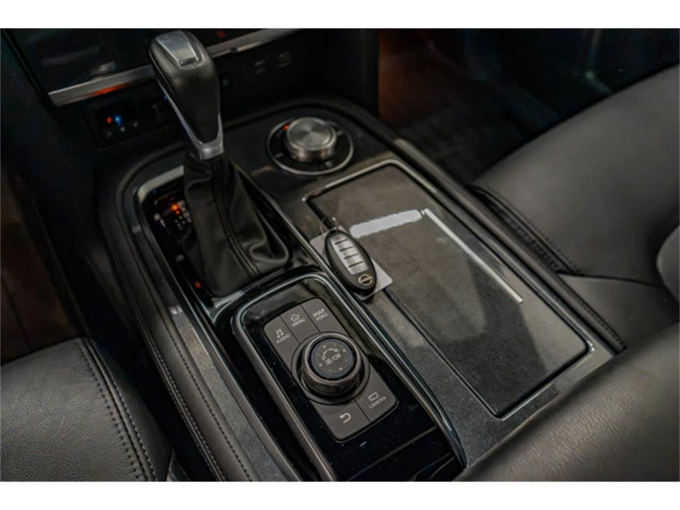 2024 Nissan Armada - Image 28 of 31