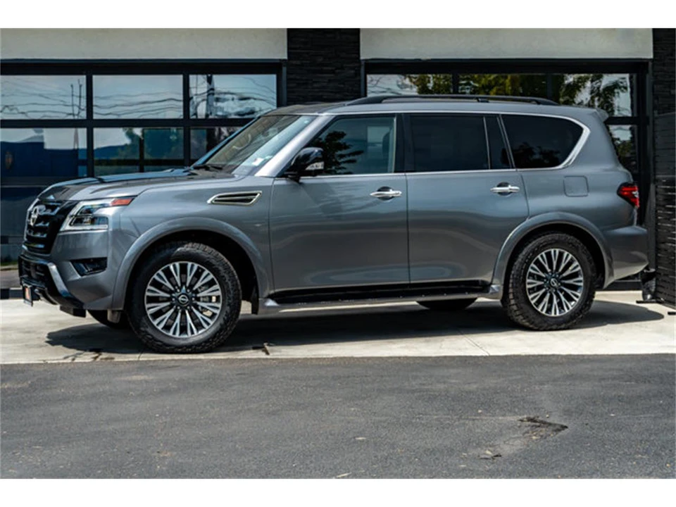 2024 Nissan Armada - Image 2 of 31