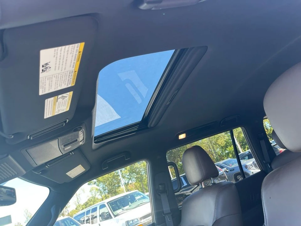 2024 Nissan Armada - Image 10 of 21