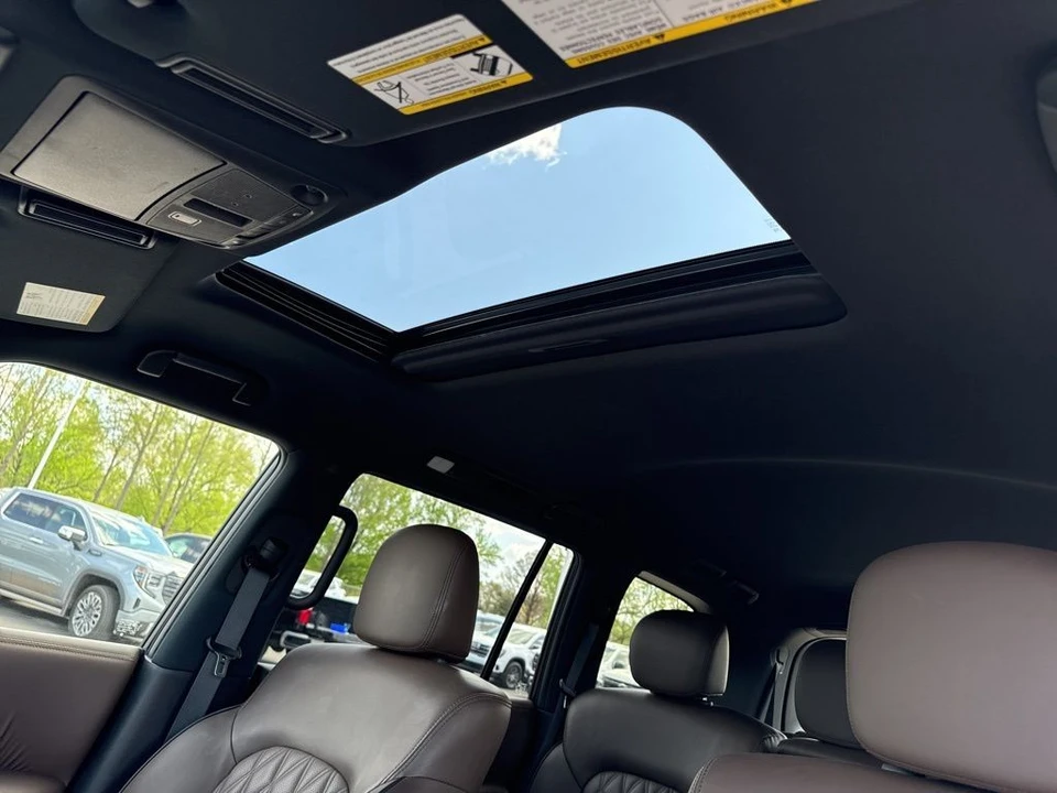 2024 Nissan Armada - Image 10 of 21
