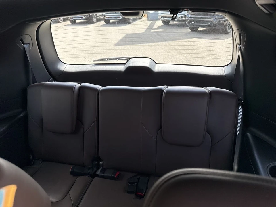 2024 Nissan Armada - Image 16 of 21