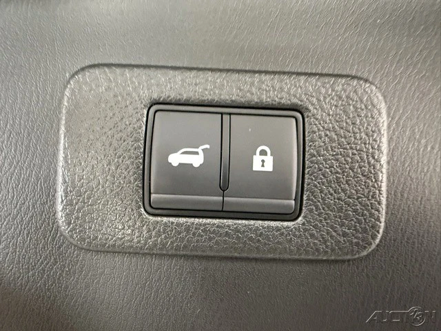 2024 Nissan Armada - Image 8 of 21