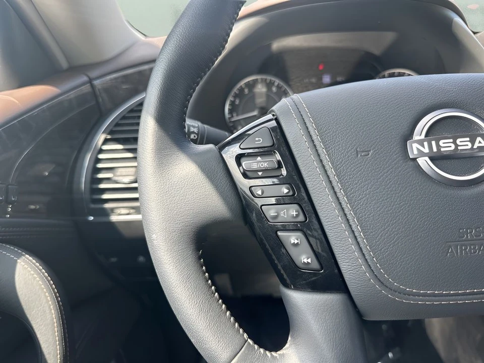 2024 Nissan Armada - Image 18 of 21
