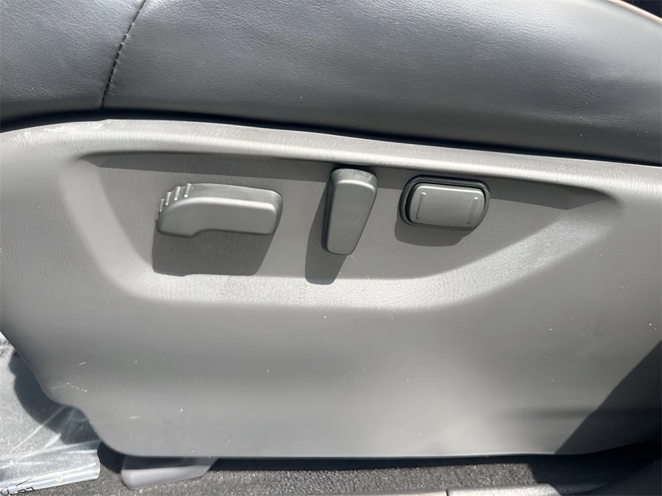 2024 Nissan Armada - Image 10 of 12