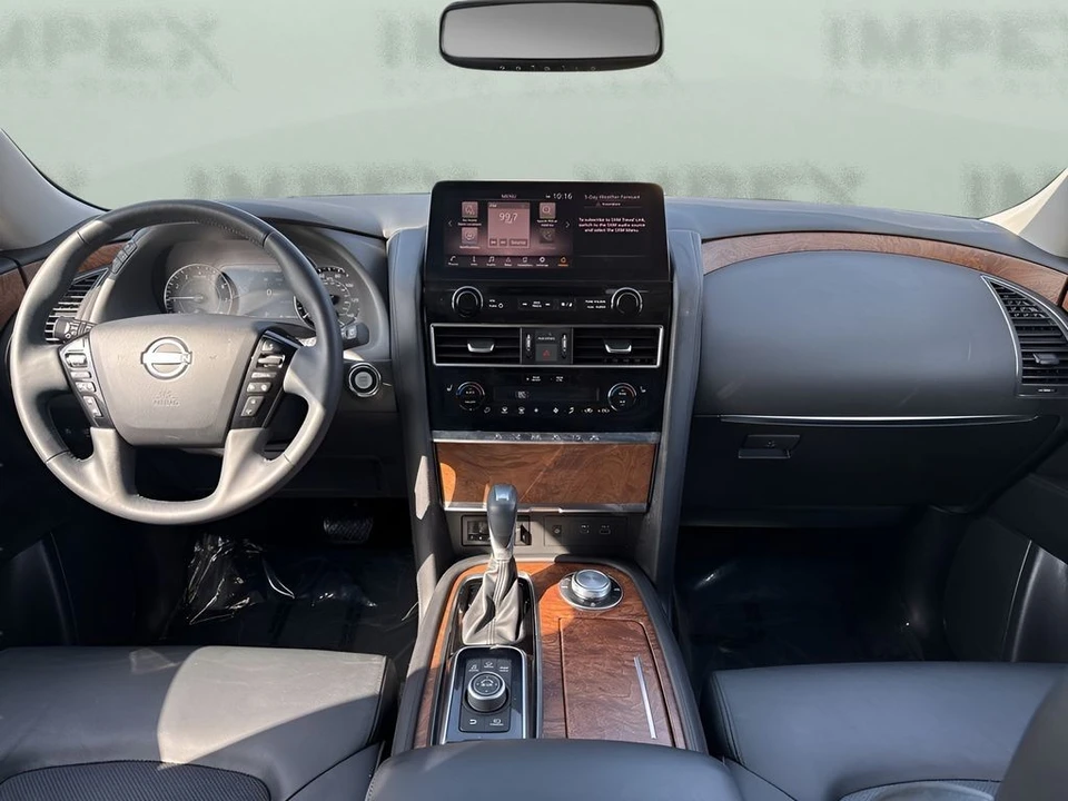 2024 Nissan Armada - Image 15 of 21