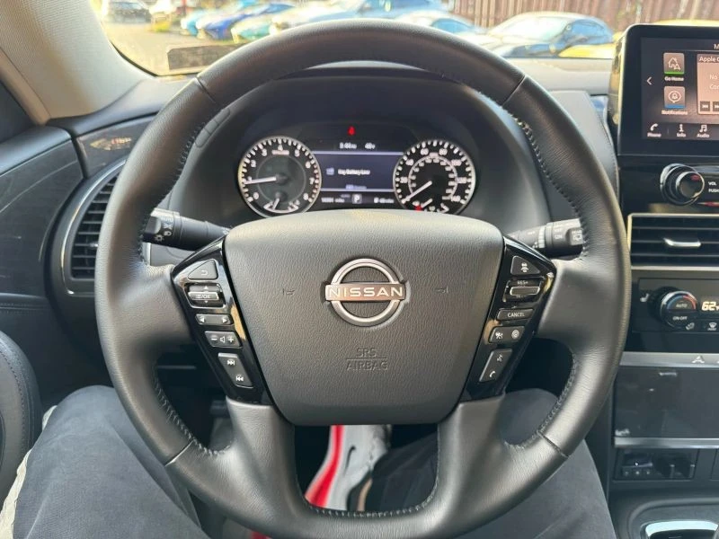 2024 Nissan Armada - Image 11 of 12