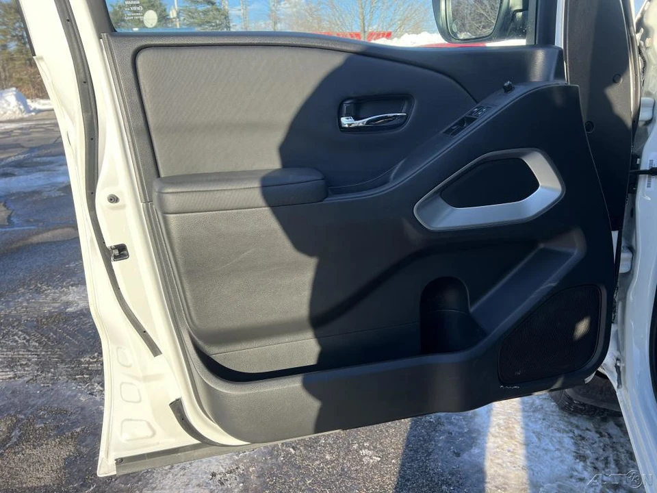 2024 Nissan Frontier 3rd Gen - Image 11 of 12