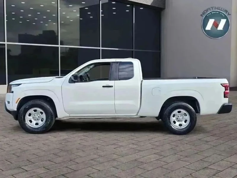 2024 Nissan Frontier 3rd Gen - Image 2 of 12