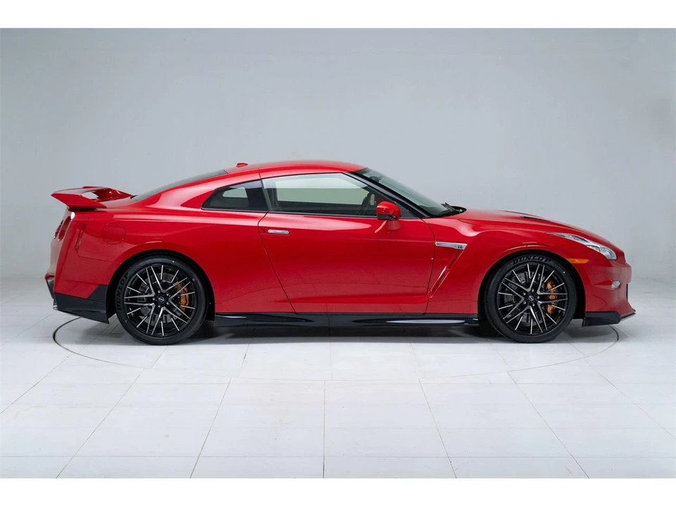 2024 Nissan R35 GT-R - Image 2 of 31
