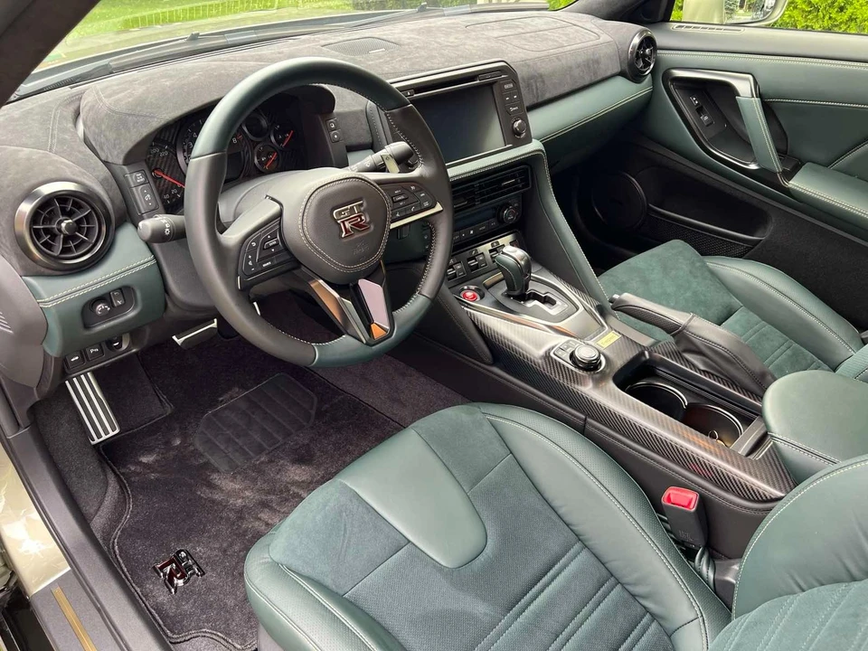 2024 Nissan R35 GT-R Premium - Image 13 of 29