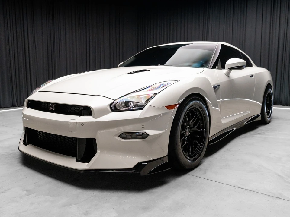 2024 Nissan R35 GT-R Premium - Image 28 of 31