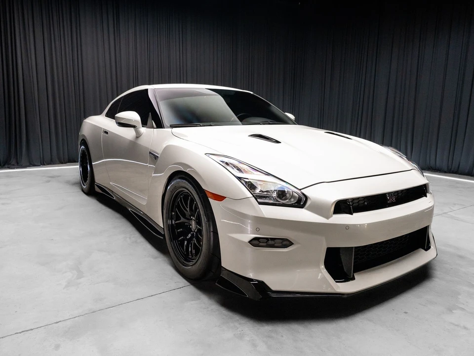 2024 Nissan R35 GT-R Premium - Image 13 of 31