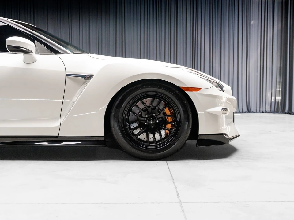 2024 Nissan R35 GT-R Premium - Image 30 of 31