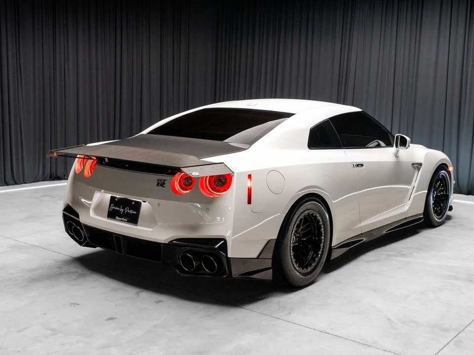 2024 Nissan R35 GT-R Premium - Image 7 of 31