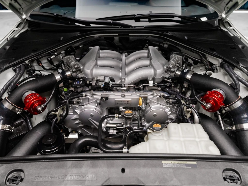 2024 Nissan R35 GT-R Premium - Image 2 of 31
