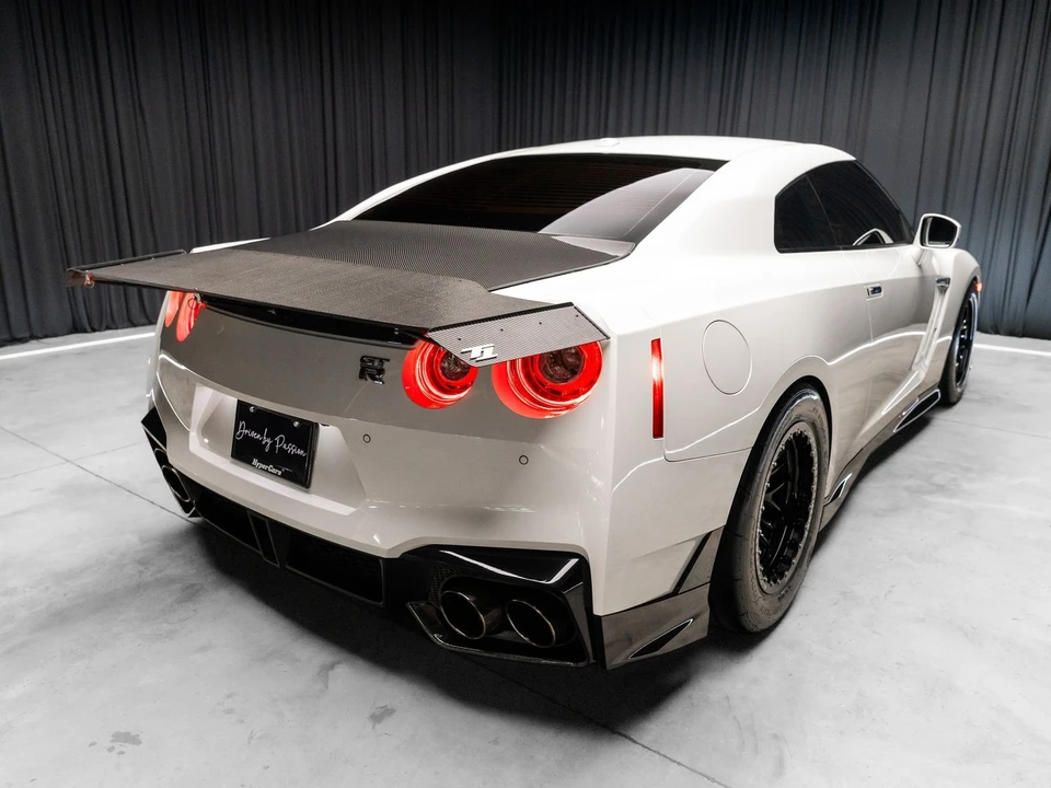 2024 Nissan R35 GT-R Premium - Image 19 of 31