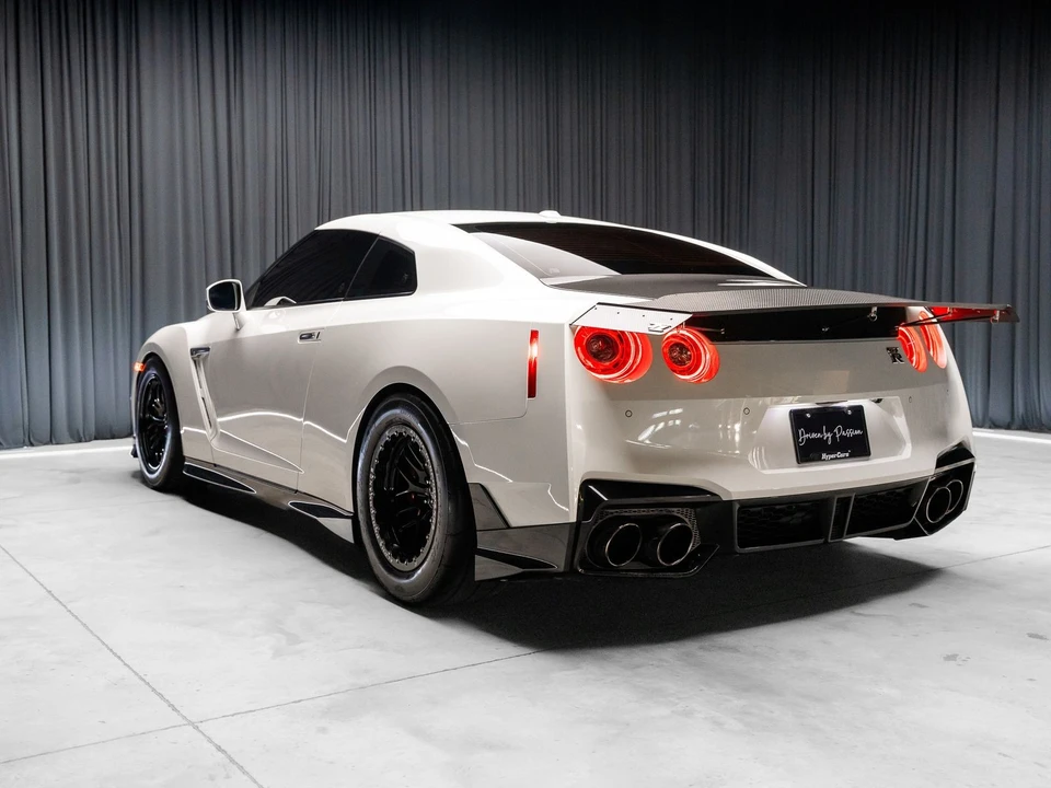 2024 Nissan R35 GT-R Premium - Image 8 of 31